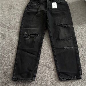 Women’s high rise relaxed fit tapered leg MOM jeans